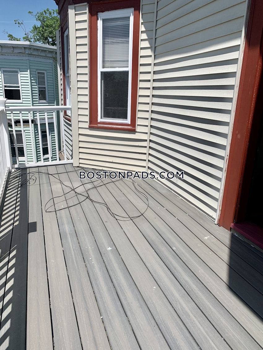 BOSTON - DORCHESTER - UPHAMS CORNER - 3 Beds, 1 Bath - Image 59