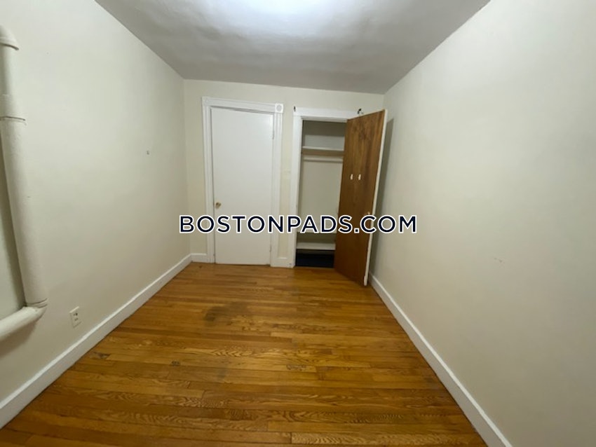 BROOKLINE- WASHINGTON SQUARE - 1 Bed, 1 Bath - Image 13