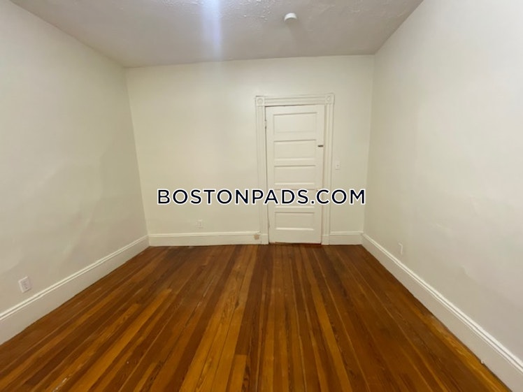 Fulkerson St., Cambridge