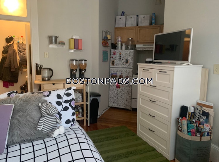 Hemenway St., Boston