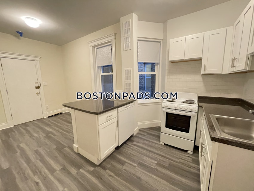 BROOKLINE - CLEVELAND CIRCLE - 2 Beds, 1 Bath - Image 27