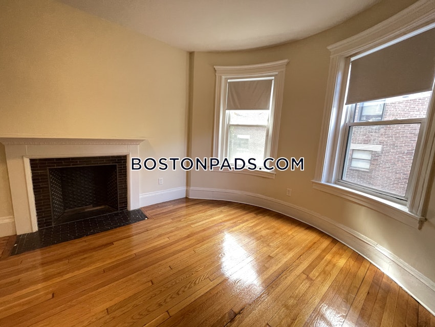 BROOKLINE - CLEVELAND CIRCLE - 2 Beds, 1 Bath - Image 32