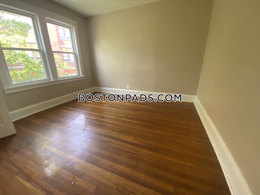 LYNN - 1 Bed, 1 Bath - Image 10