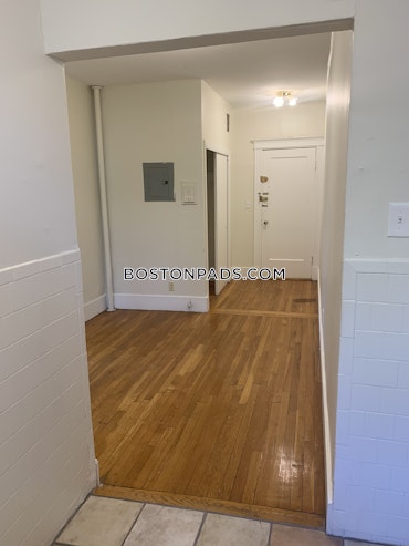 Boston - 1 Beds, 1 Baths