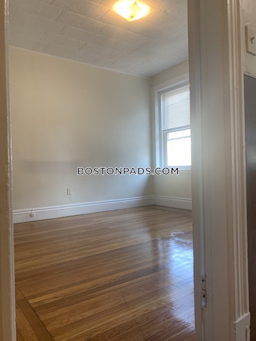 Boston - 1 Beds, 1 Baths