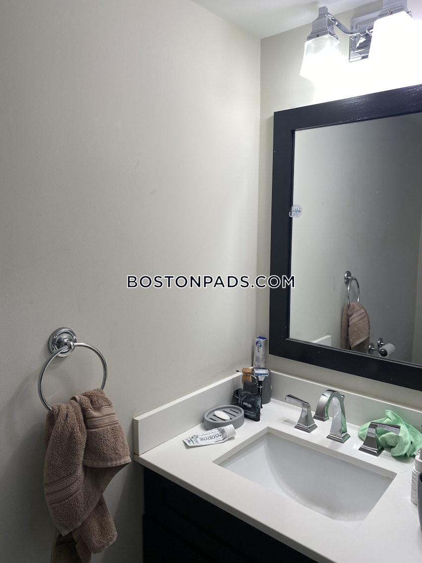 BOSTON - SOUTH END - 3 Beds, 1.5 Baths - Image 3