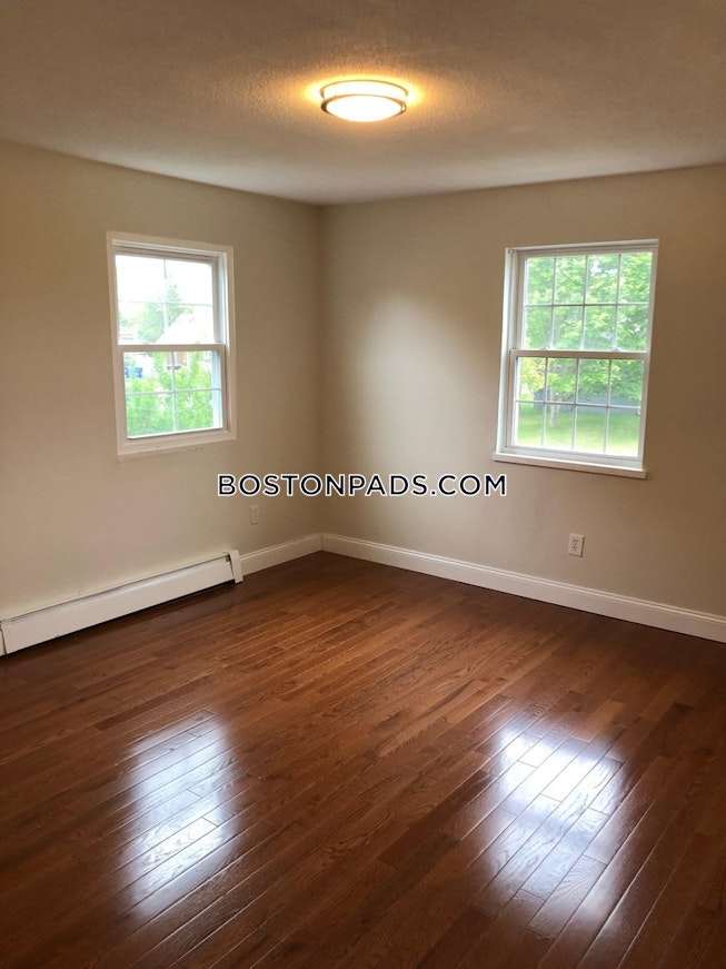 Bourne - $2,475+ /mo