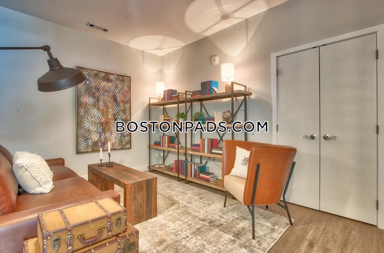 Revere Beach Pkwy, Everett