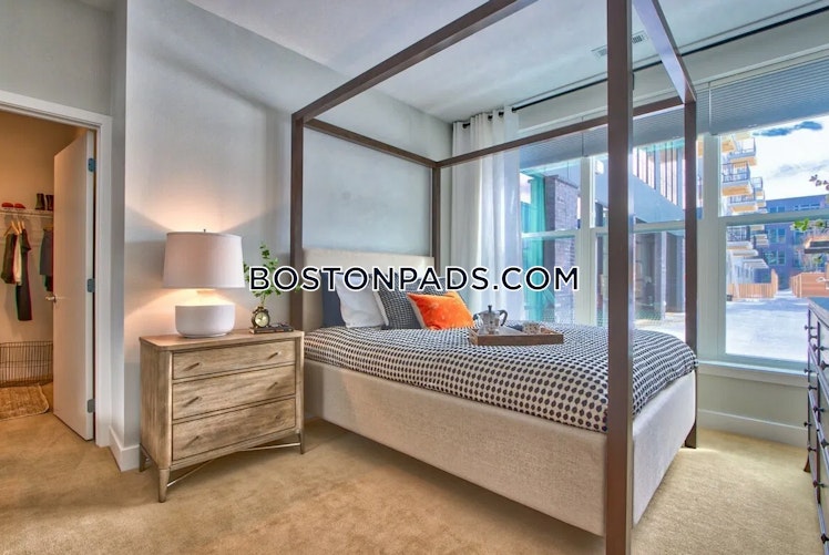 Revere Beach Pkwy, Everett