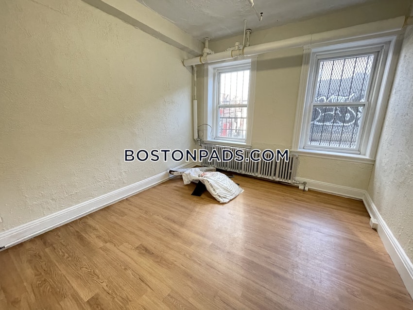 BOSTON - FENWAY/KENMORE - 2 Beds, 1 Bath - Image 12