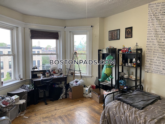 Boston - $4,550+ /mo