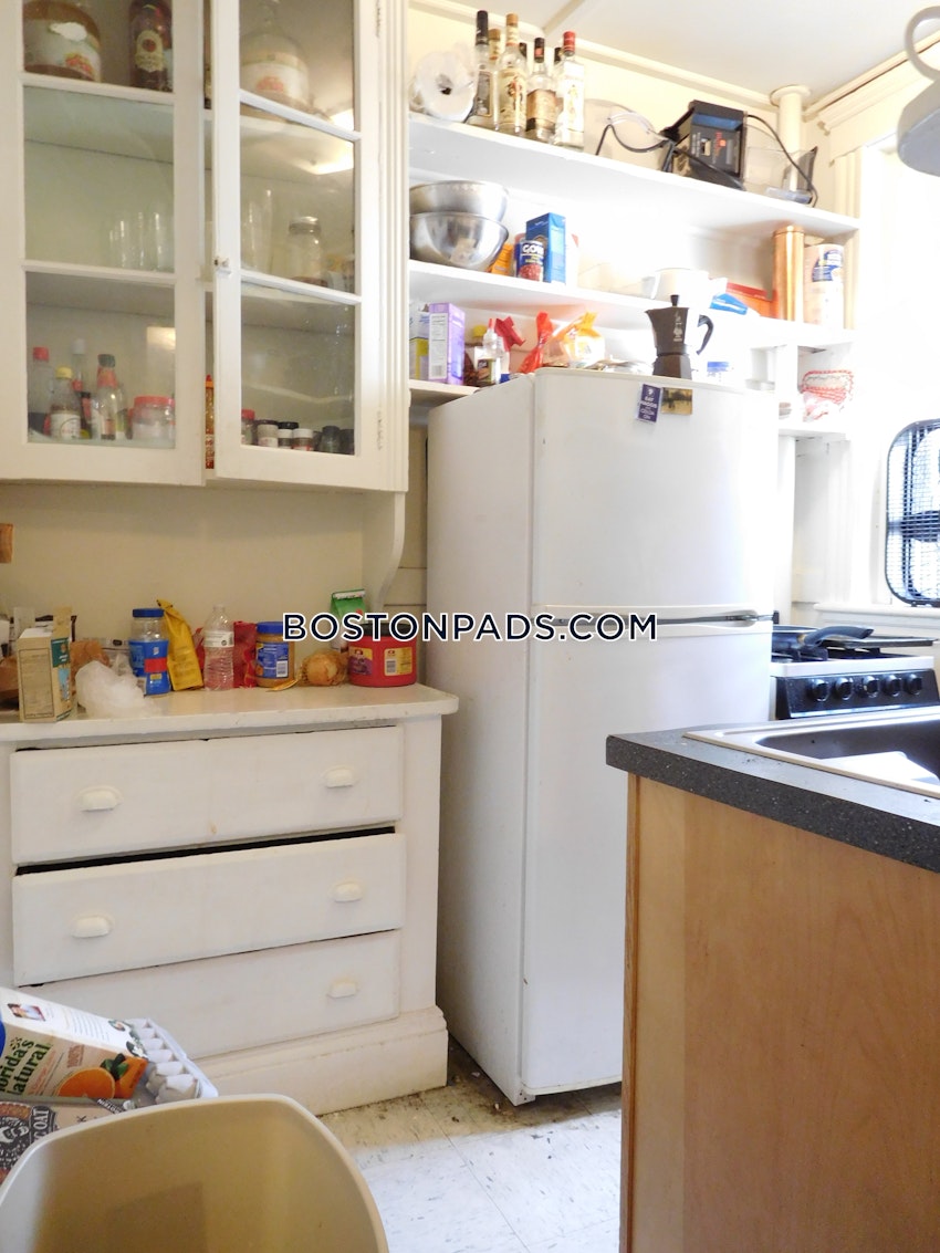 BOSTON - FENWAY/KENMORE - 1 Bed, 1 Bath - Image 6