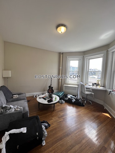 Boston - 2 Beds, 1 Baths