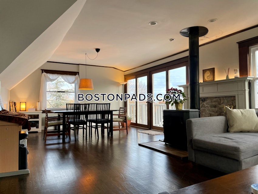 BOSTON - FORT HILL - 3 Beds, 2 Baths - Image 26