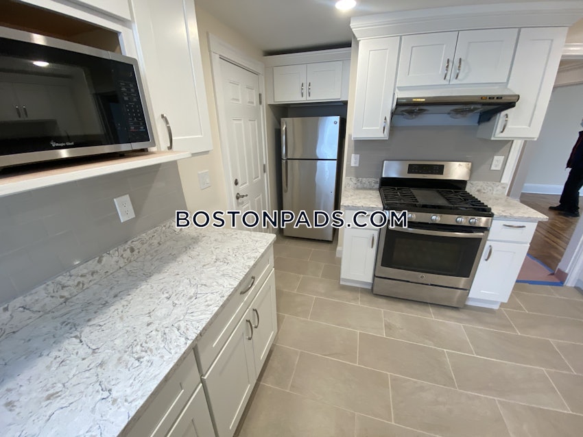 BROOKLINE- LONGWOOD AREA - 3 Beds, 2 Baths - Image 1