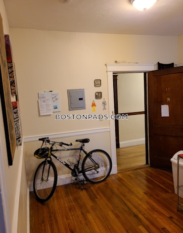 Boston - 1 Beds, 1 Baths