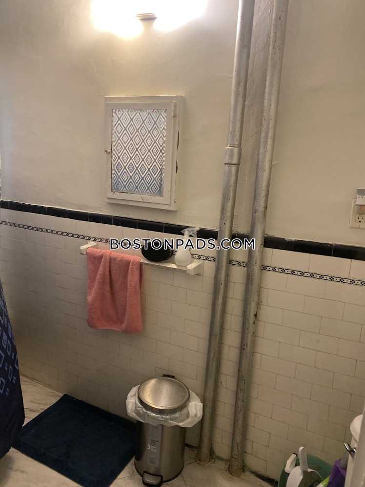 Fellsway West, Medford