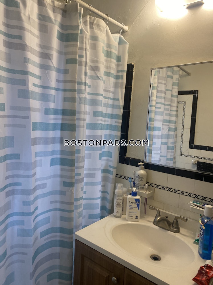 Fellsway West, Medford