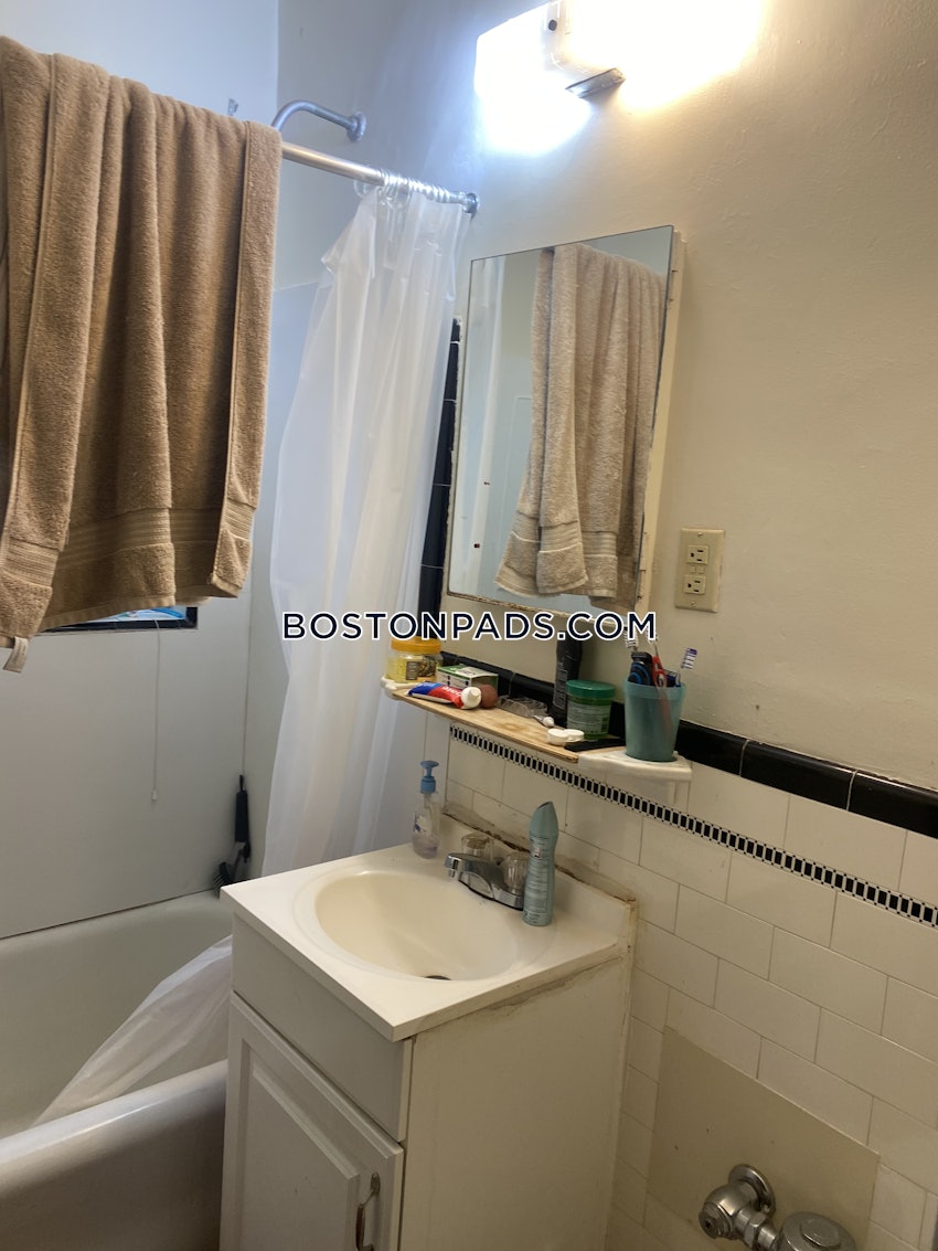 MALDEN - 1 Bed, 1 Bath - Image 6