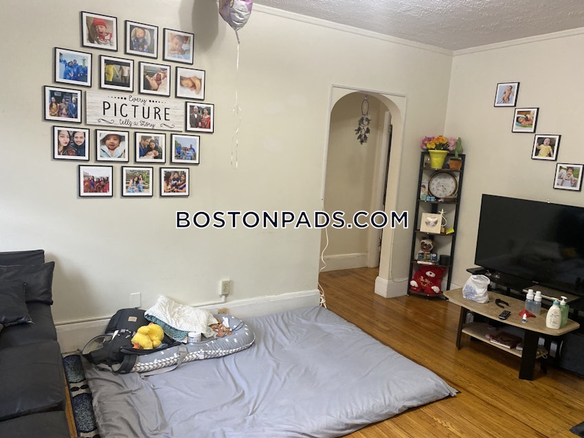 MALDEN - 1 Bed, 1 Bath - Image 1