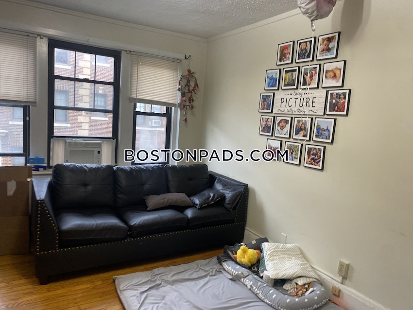 MALDEN - 1 Bed, 1 Bath - Image 2