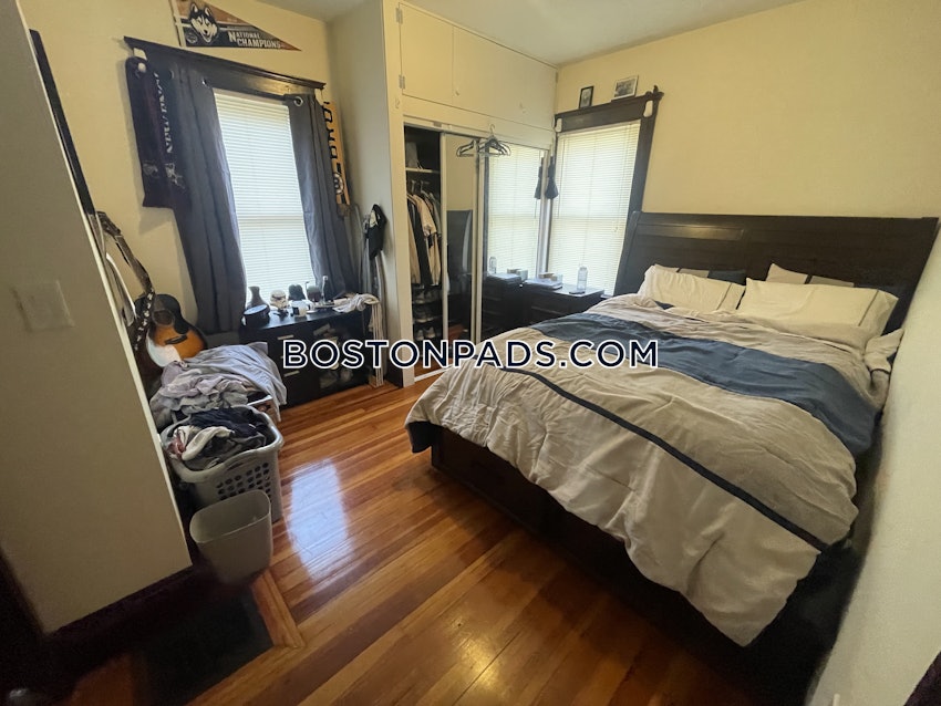 BOSTON - BRIGHTON - OAK SQUARE - 3 Beds, 2 Baths - Image 5