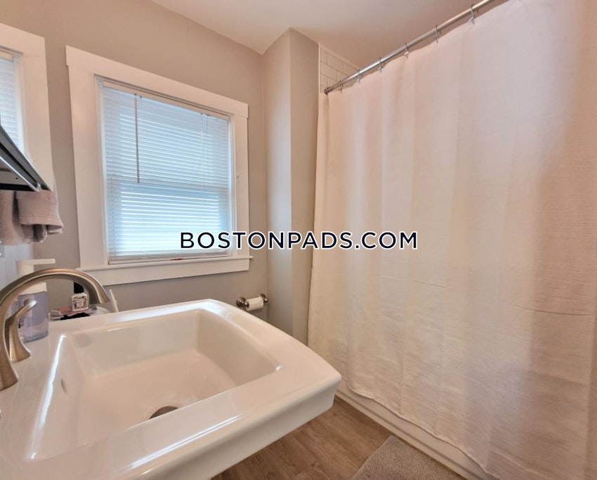 BOSTON - SOUTH BOSTON - ANDREW SQUARE - 4 Beds, 2 Baths - Image 75