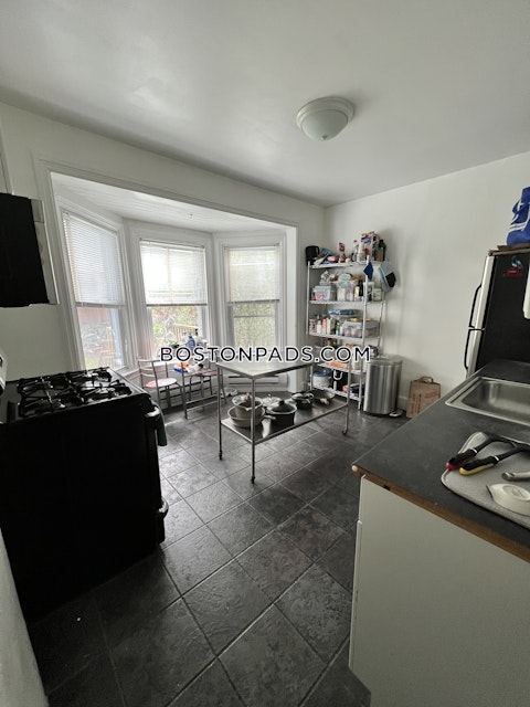 Hillside St. Boston photo 40