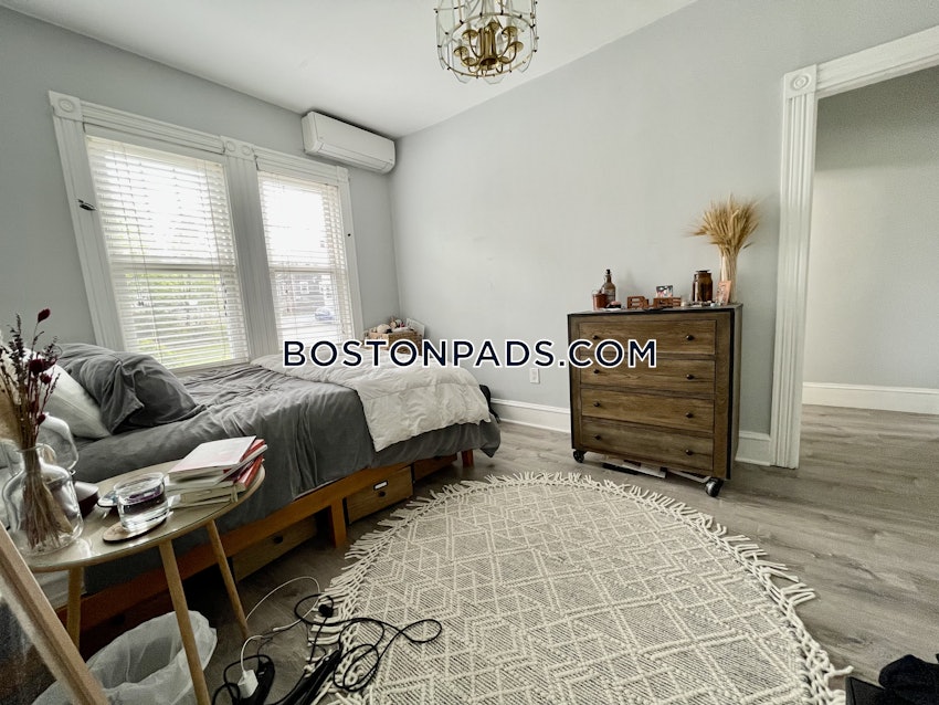 QUINCY - SOUTH QUINCY - 2 Beds, 2 Baths - Image 41
