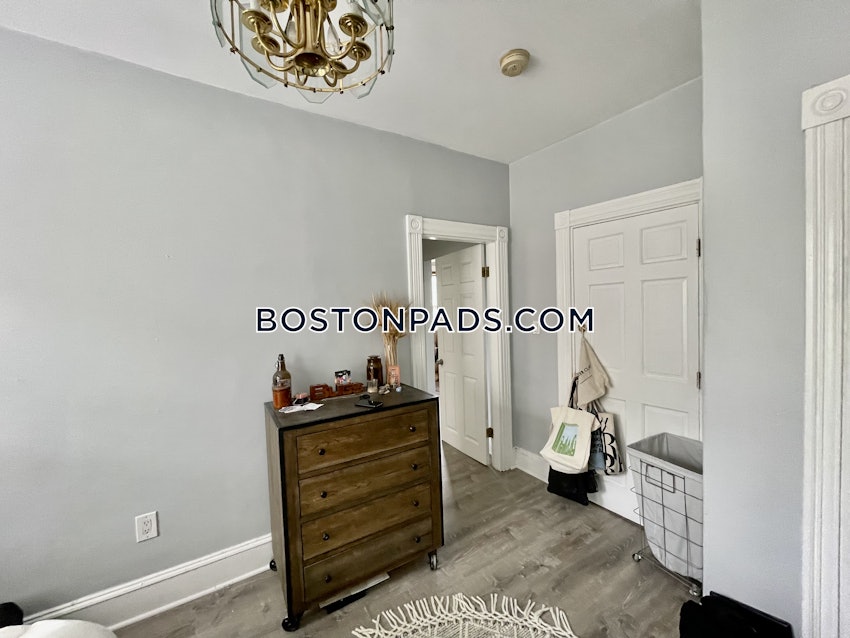 QUINCY - SOUTH QUINCY - 2 Beds, 2 Baths - Image 39