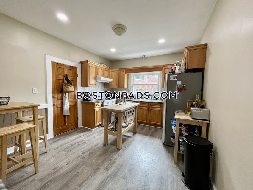 QUINCY - SOUTH QUINCY - 2 Beds, 2 Baths - Image 32