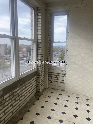 Boston - 1 Beds, 1 Baths