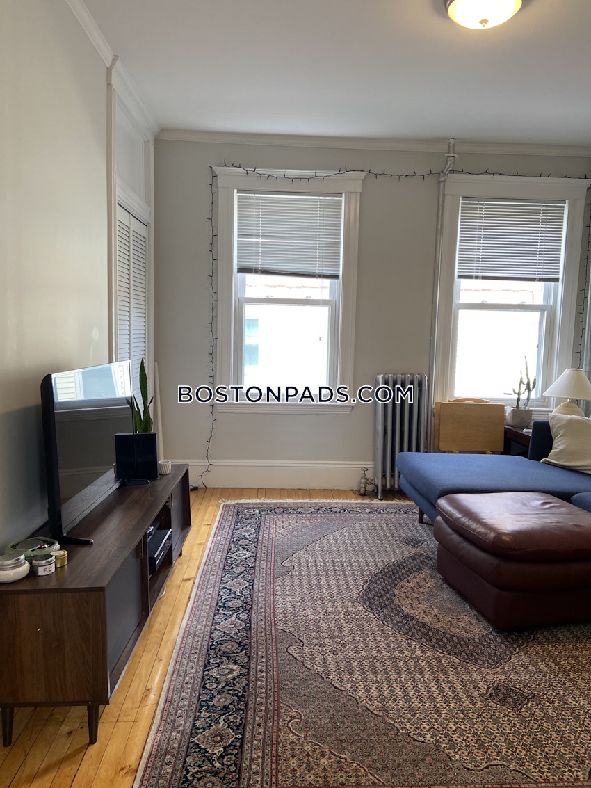 SOMERVILLE- WEST SOMERVILLE/ TEELE SQUARE - 3 Beds, 1 Bath - Image 7