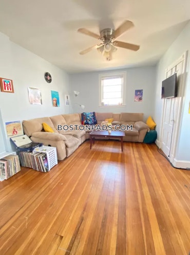 Boston - 3 Beds, 1 Baths