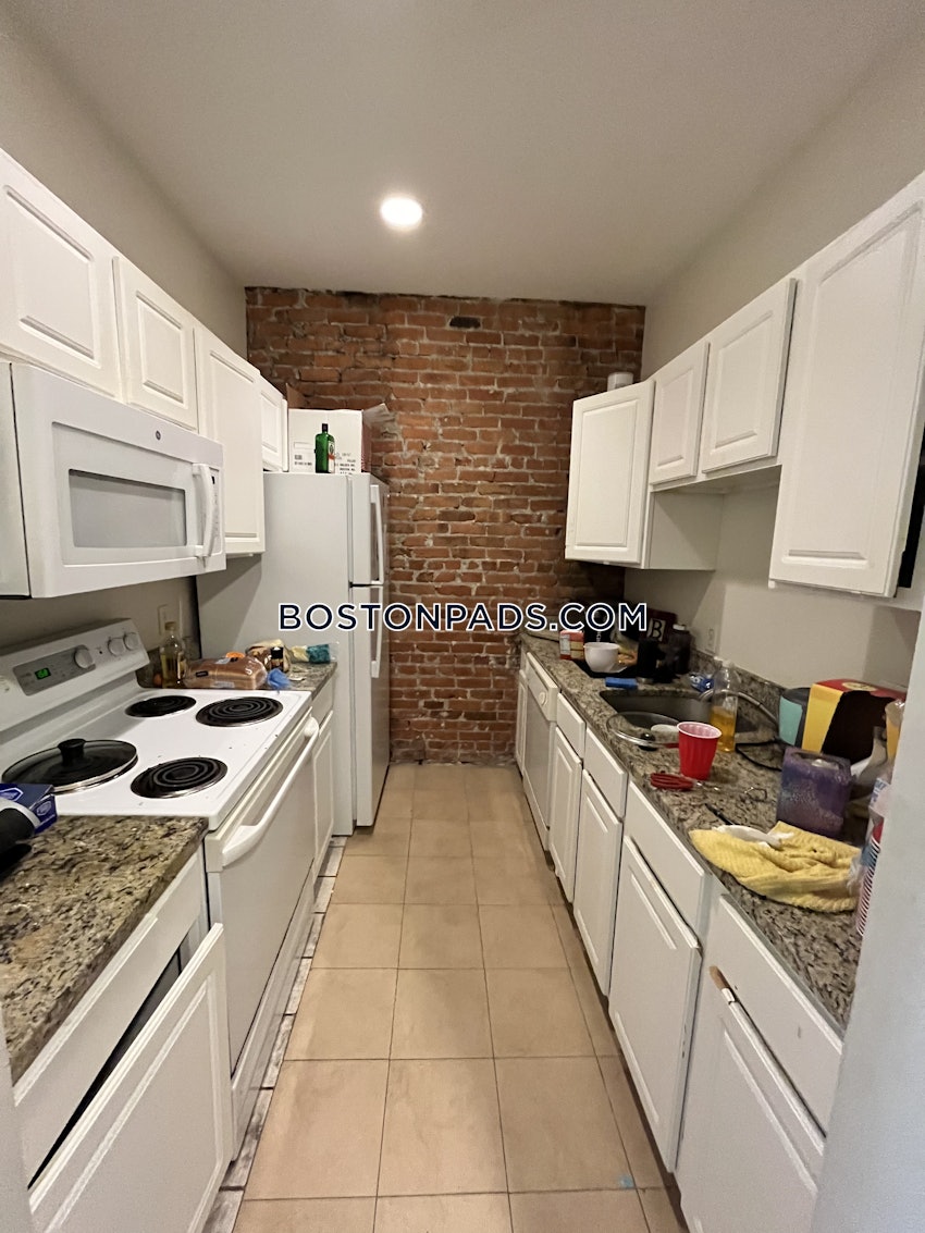 BOSTON - ALLSTON - 3 Beds, 1 Bath - Image 24