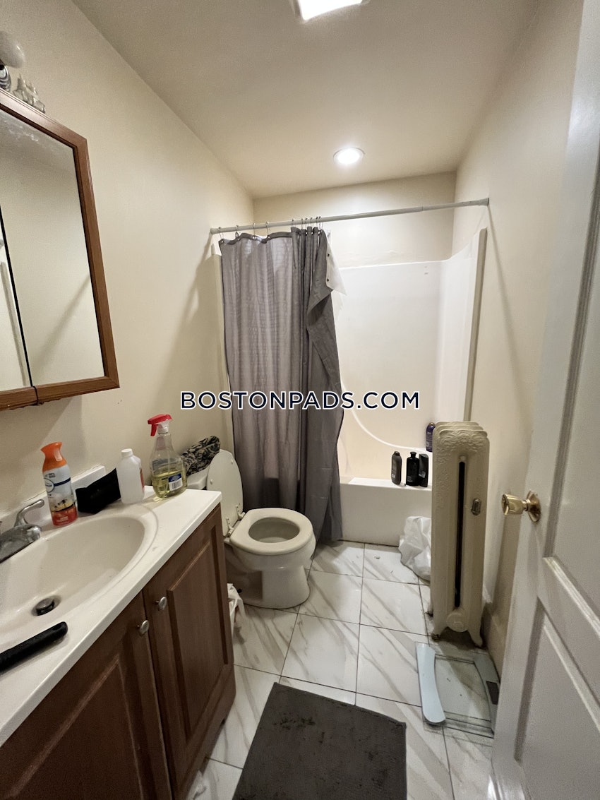 BOSTON - ALLSTON - 3 Beds, 1 Bath - Image 26