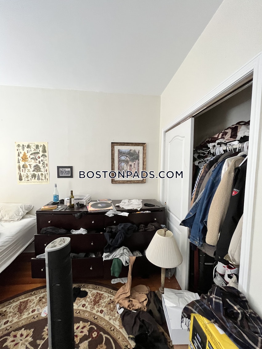 BOSTON - ALLSTON - 3 Beds, 1 Bath - Image 21