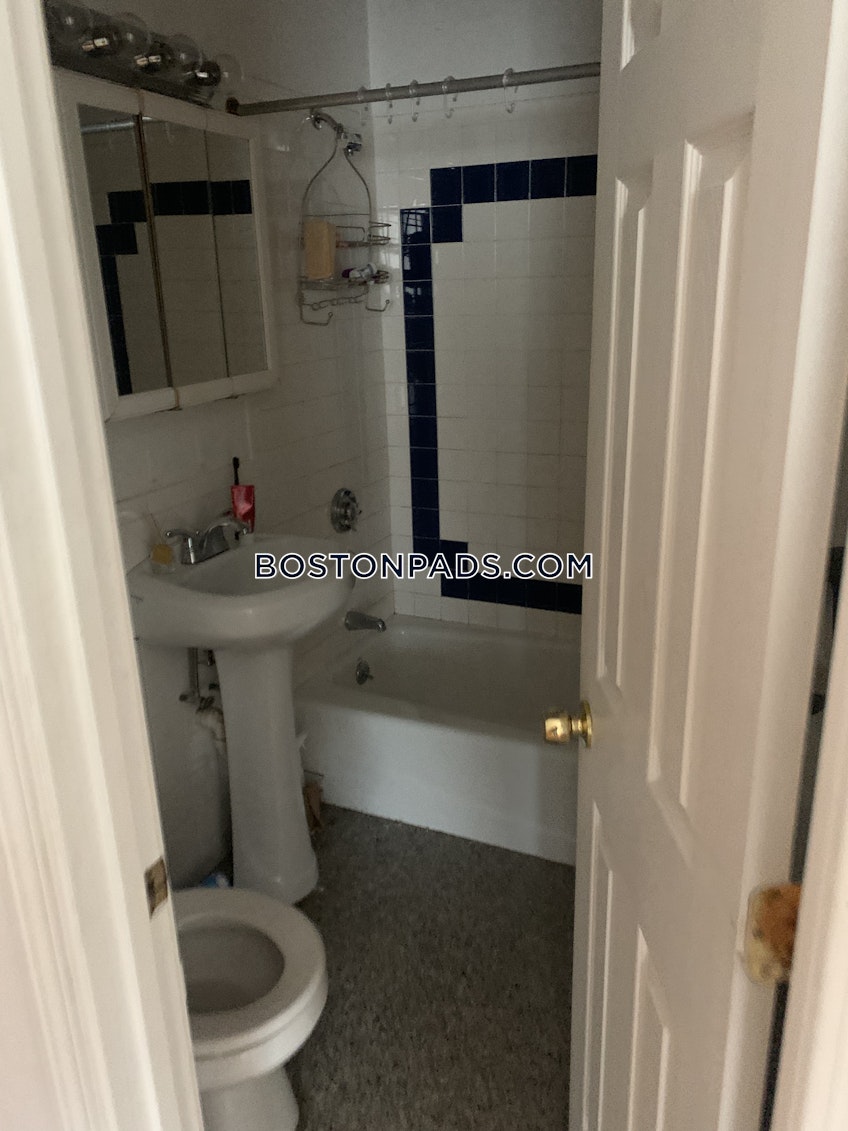 Boston - $3,950+ /month