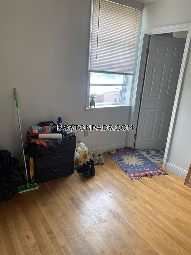 Boston - $3,950+ /mo