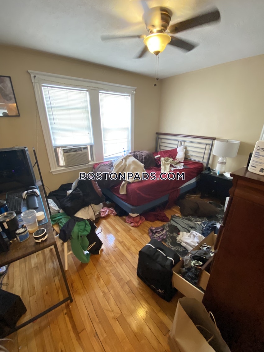 SOMERVILLE - DAVIS SQUARE - 2 Beds, 1 Bath - Image 8