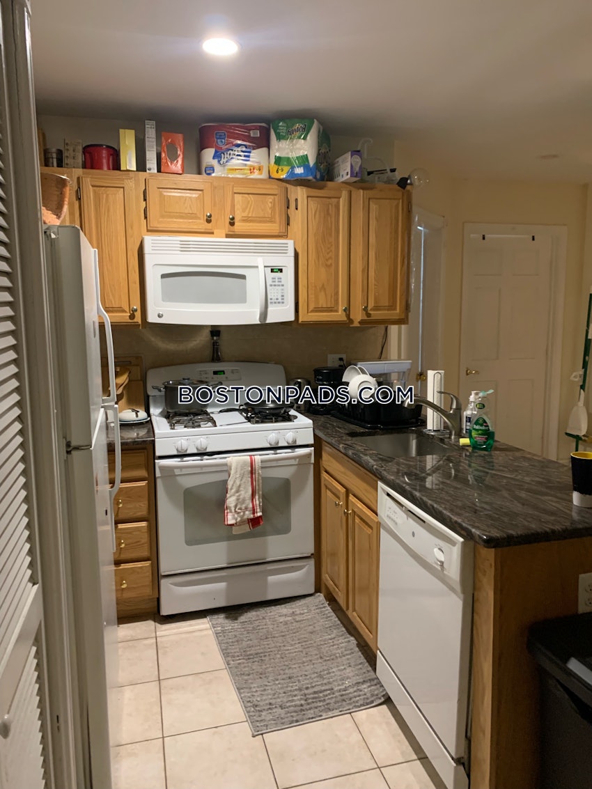 BOSTON - NORTHEASTERN/SYMPHONY - 3 Beds, 1 Bath - Image 10