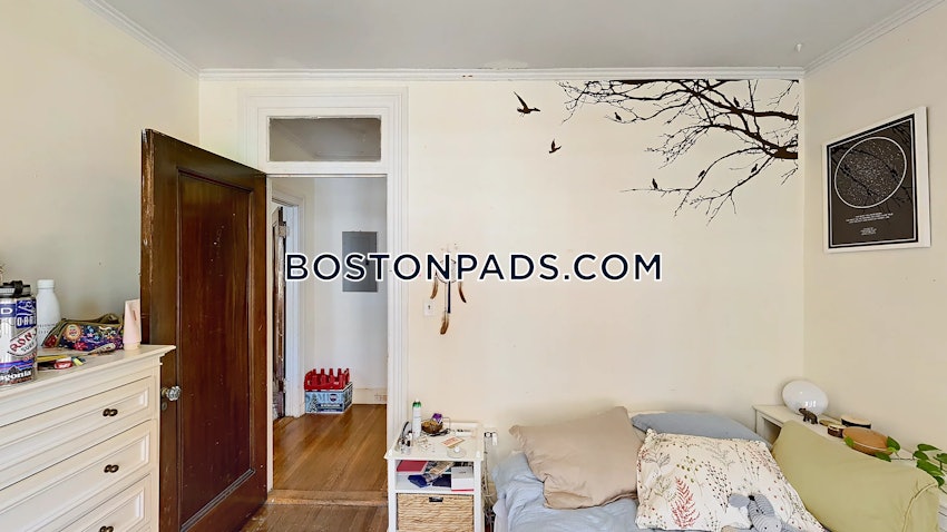 BOSTON - ALLSTON - 2 Beds, 1 Bath - Image 4