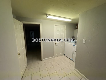 Boston - 3 Beds, 1 Baths