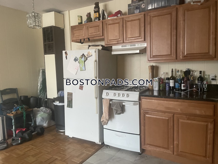 BOSTON - NORTH END - 2 Beds, 1 Bath - Image 1