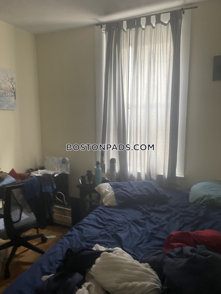 Endicott St., Boston