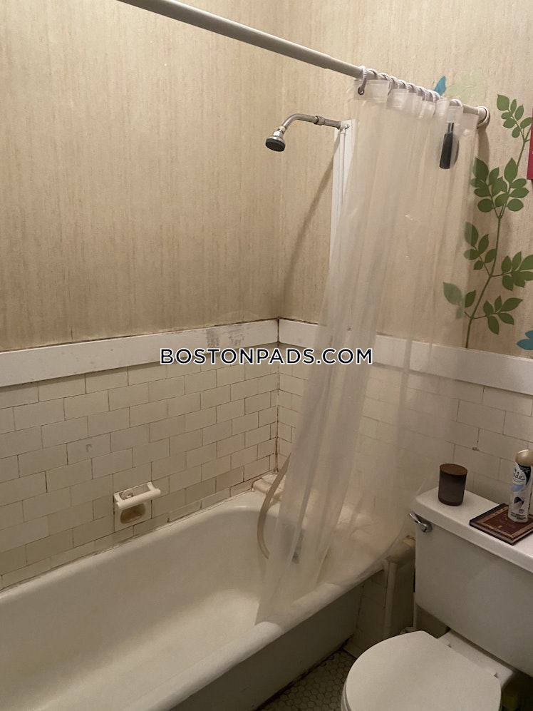 Washington St., Malden