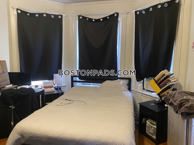 Washington St., Malden