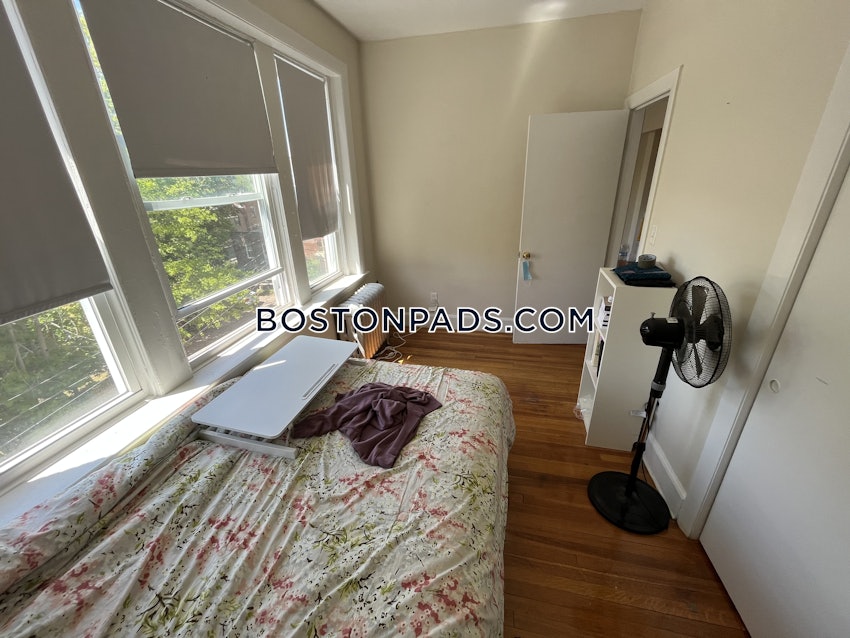 BROOKLINE- WASHINGTON SQUARE - 2 Beds, 1 Bath - Image 28