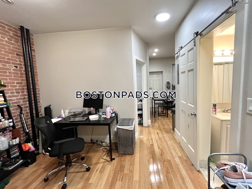 BOSTON - BEACON HILL - 1 Bed, 1 Bath - Image 7