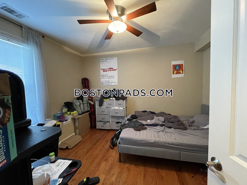 BOSTON - MISSION HILL - 4 Beds, 2 Baths - Image 2